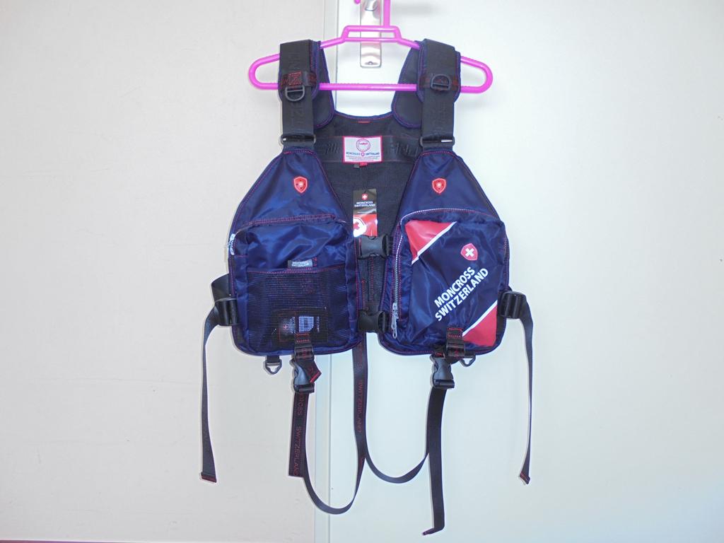 Moncross Switzerland Fishing Vest Maat L Ultime Vest Nieuw., Watersport en Boten, Hengelsport | Vliegvissen, Ophalen of Verzenden