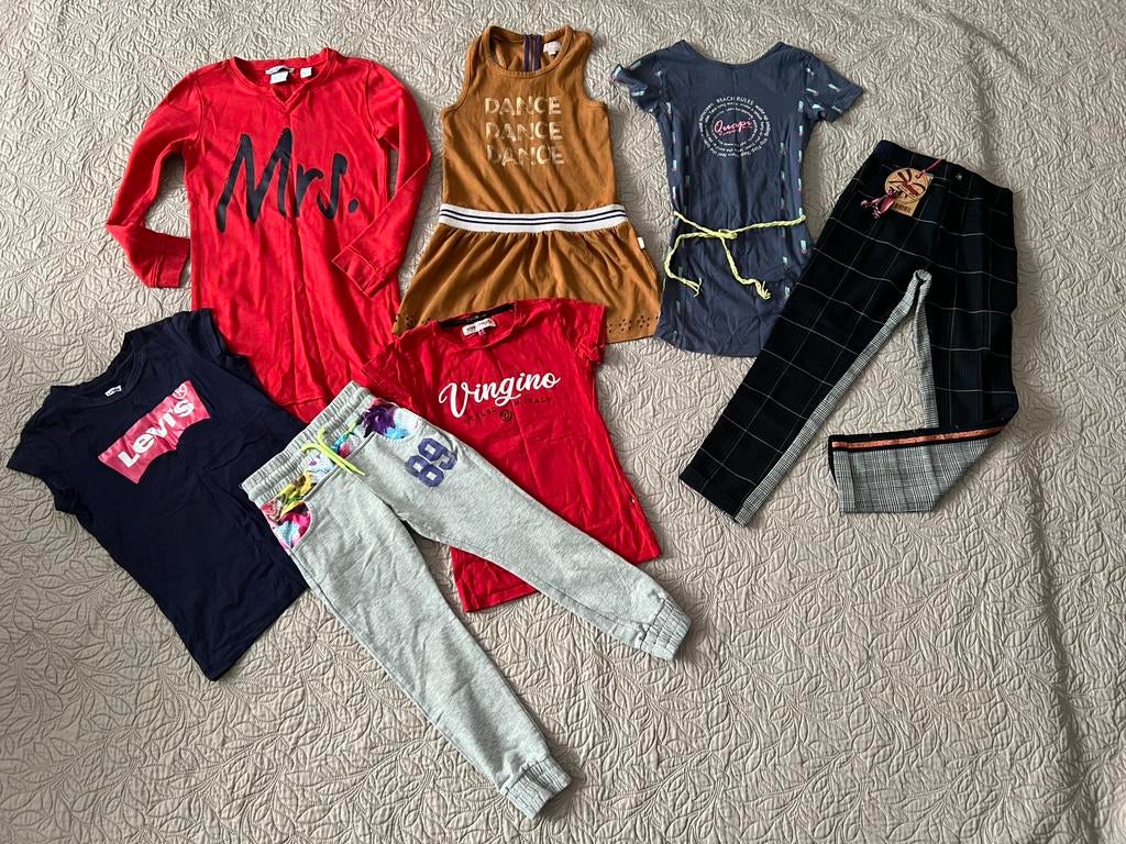 Maat 134/140 meisjes pakket merkjes ( incl 1 broek nieuw ), Kinderen en Baby's, Kinderkleding | Maat 134, Ophalen of Verzenden