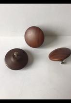 3 Kunststof knopjes, meubelknopjes, bruin diameter ong 5,7cm, Doe-het-zelf en Verbouw, Ophalen of Verzenden