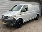 Volkswagen Transporter 2.0 TDI L2H3 Highline 2.5 t trekhaak, Auto's, Bestelauto's, Gebruikt, 4 cilinders, Volkswagen, Bedrijf