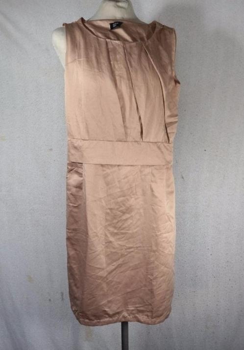 Mooie glanzende damesjurk.Mt S.Merk Fashion Flaires, Kleding | Dames, Jurken, Zo goed als nieuw, Maat 36 (S), Boven de knie, Ophalen of Verzenden