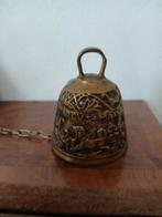 Koperen apostelbel met klepel in vorm van kleine bel, Antiek en Kunst, Antiek | Koper en Brons, Ophalen of Verzenden