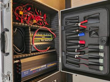 Turnigy allroud snellader en power suply beschikbaar voor biedingen