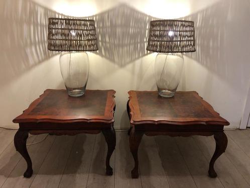 SALE ! Set van 2 vierkante Antiek Notenhouten bijzettafels., Antiek en Kunst, Antiek | Woonaccessoires, Ophalen