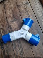 Nieuwe 3 koppige adaptor voor stroomverbinding buiten, Caravans en Kamperen, Ophalen of Verzenden