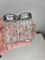 Vintage 1980 glazen zout en peper houders, Ophalen of Verzenden, Zo goed als nieuw, Rvs of Chroom
