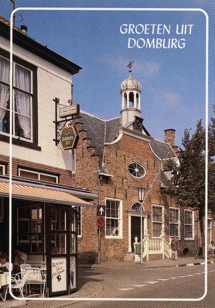 DOMBURG Stadhuis Groeten, Verzamelen, Ansichtkaarten | Nederland, Gelopen, Zeeland, 1980 tot heden, Verzenden