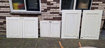 Drie sets keukendeurtjes / frontjes