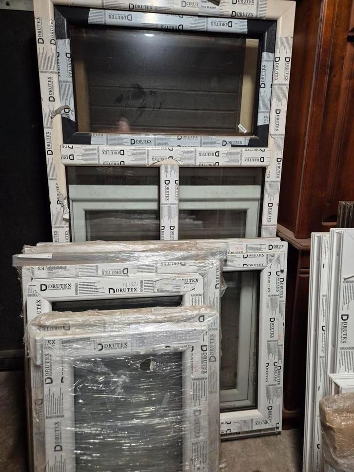 diverse kunstof kozijnen HR++, Doe-het-zelf en Verbouw, Kozijnen en Schuifpuien, Raamkozijn, Kunststof, 75 tot 150 cm, 75 tot 150 cm