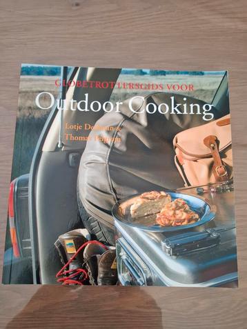 Outdoor Cooking - Globetrottersgids beschikbaar voor biedingen