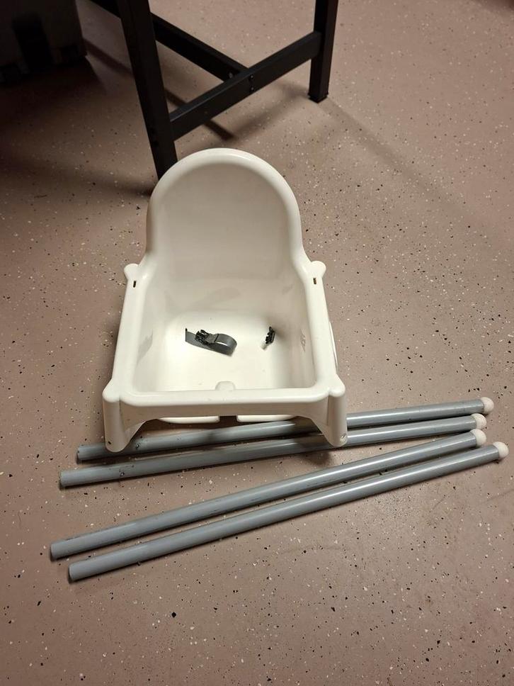 Ikea kinderstoel, Kinderen en Baby's, Kinderstoelen, Gebruikt, Meegroeistoel, Gordel(s), Ophalen of Verzenden