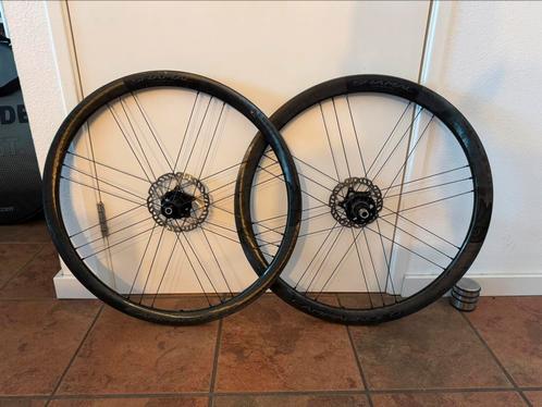 Campagnolo shamal wielset voor Shimano en SRAM, Fietsen en Brommers, Fietsonderdelen, Zo goed als nieuw, Racefiets, Wiel, Ophalen