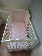 Kinderbed + commode is van Ikea, Lattenbodem, Gebruikt, Ophalen of Verzenden, Minder dan 140 cm