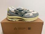 Te koop nieuwe Mizuno Wave Rider Beta groen, Postlaan 3, Nieuw, Ophalen of Verzenden, Sneakers of Gympen