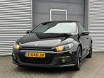 Volkswagen Scirocco 1.4 TSI Life I Pano.dak I Navi I Clima I, Auto's, Voorwielaandrijving, Euro 5, Gebruikt, Zwart
