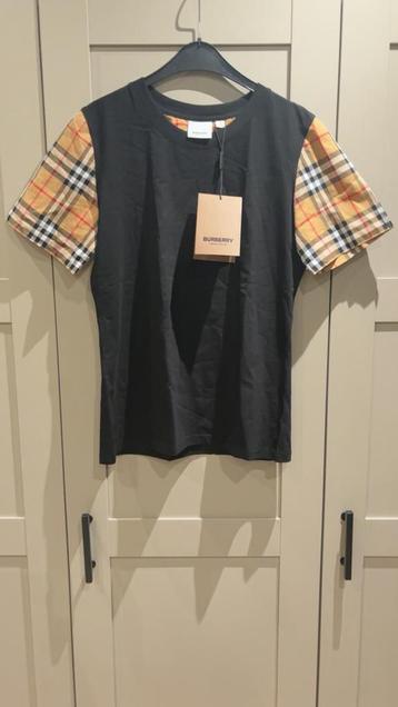 Burberry shirt beschikbaar voor biedingen