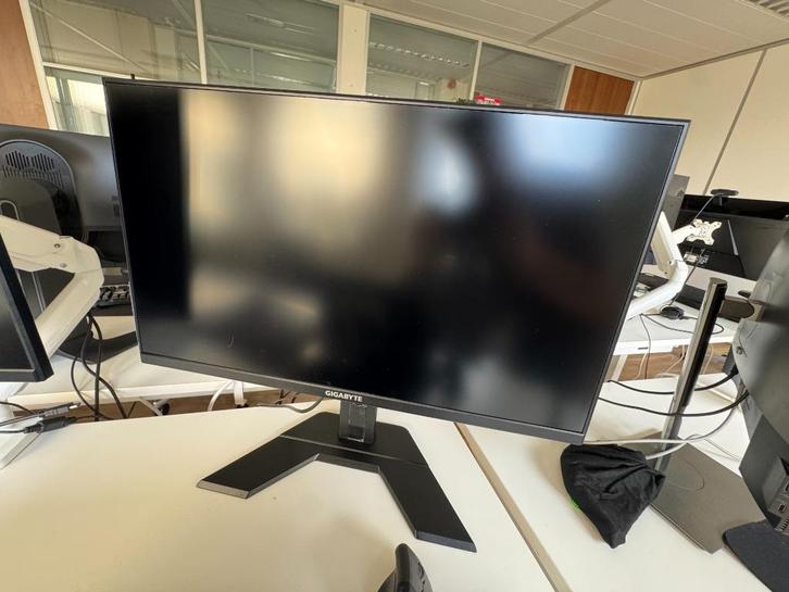 27inch GIGABYTE Gaming Monitor (x12 beschikbaar), Computers en Software, Monitoren, Zo goed als nieuw, 60 Hz of minder, DisplayPort