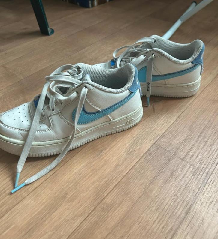 Nike Air Force 1 Sneakers Maat 36,5, Kinderen en Baby's, Kinderkleding | Schoenen en Sokken, Zo goed als nieuw, Jongen of Meisje