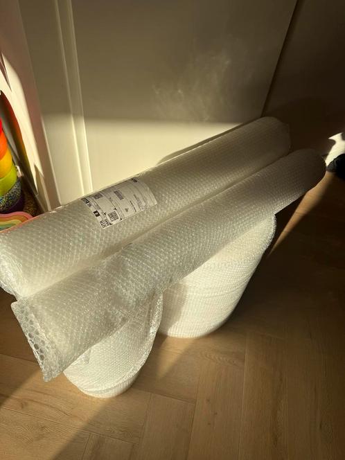 Noppenfolie - 100cm en 50cm breed - 4 rollen, Zakelijke goederen, Kantoor en Winkelinrichting | Kantoorartikelen, Ophalen of Verzenden