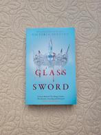 Glass Sword: Red Queen 2 - Victoria Aveyard Engels, Boeken, Ophalen of Verzenden, Zo goed als nieuw, Victoria Aveyard, Fictie