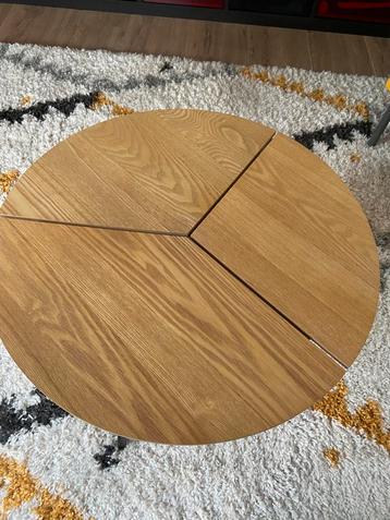 Leuk houten rond tafeltje te koop