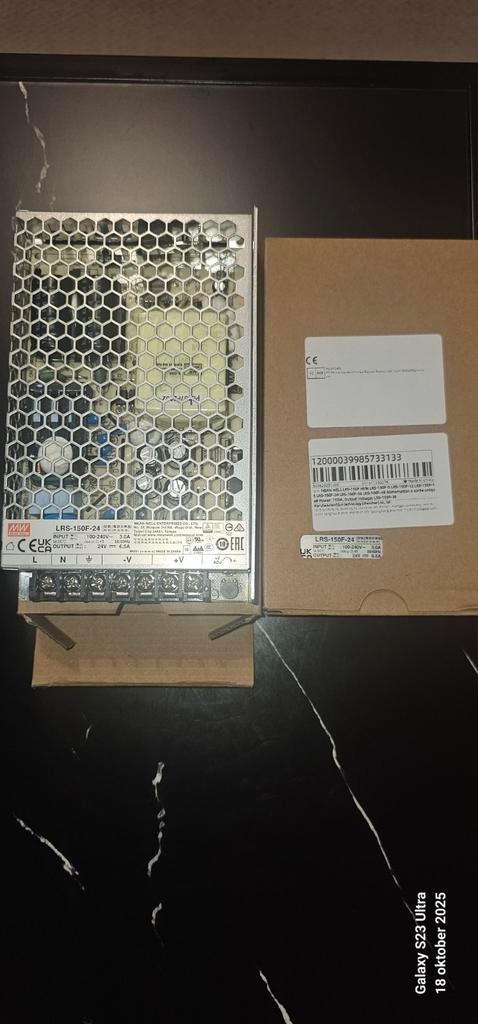 MEAN WELL LRS-150F-24volt 156 watt 2 stuks, Hobby en Vrije tijd, Elektronica-componenten, Zo goed als nieuw, Ophalen of Verzenden