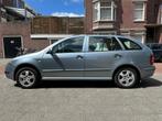 Skoda Fabia Combi 1.4-16V Elegance AUTOMAAT Nieuwe Apk Airco, 450 kg, Gebruikt, 4 cilinders, Origineel Nederlands