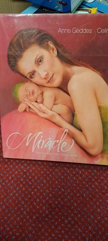 Anne Geddes & Céline Dion Babyboek beschikbaar voor biedingen