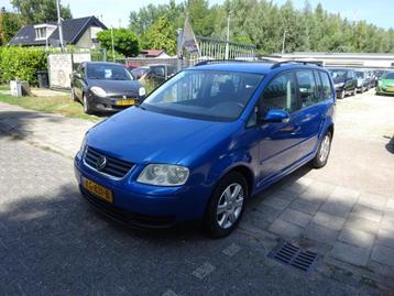 Volkswagen Touran 1.6-16V FSI Optive I beschikbaar voor biedingen