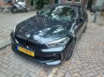 BMW 1-serie M135i 2020 aug 52000km DEALER ONDH/HEADUP/CAM, Auto's, BMW, 1998 cc, 4 cilinders, Alcantara, Zwart