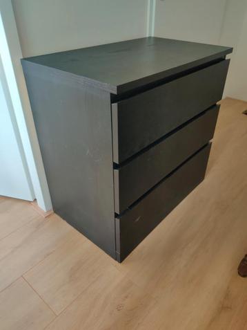 Zwartbruine malm 3 lades