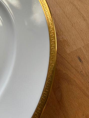 Heinrich & Co Selb Bavaria sevies met gouden meanderrand beschikbaar voor biedingen