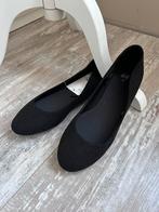 Zwarte suède ballerina’s van H&M. Maat 37. Nieuw!, H&M, Verzenden, Zwart, Nieuw