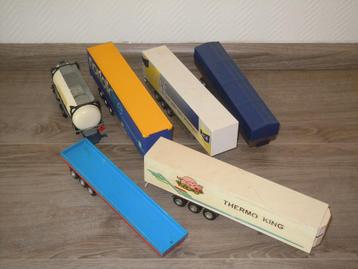 6x Trailers - 1:50  beschikbaar voor biedingen