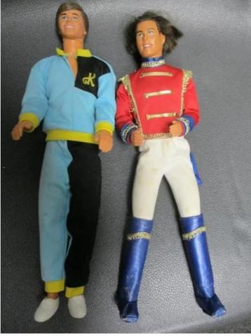 VINTAGE BARBIE/KEN LOTJE VAN 2 STUKS beschikbaar voor biedingen
