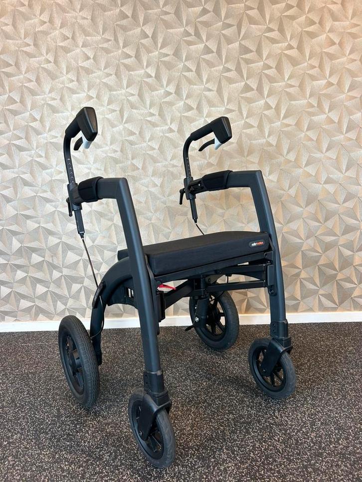 TE HUUR | Rollz Motion | Rolstoel en rollator in 1, Diversen, Rolstoelen, Nieuw, Duwrolstoel, Inklapbaar, Ophalen of Verzenden