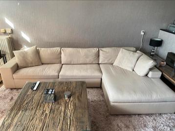 Hoekbank 2,5 zits beige in prima staat van Danka Design  beschikbaar voor biedingen
