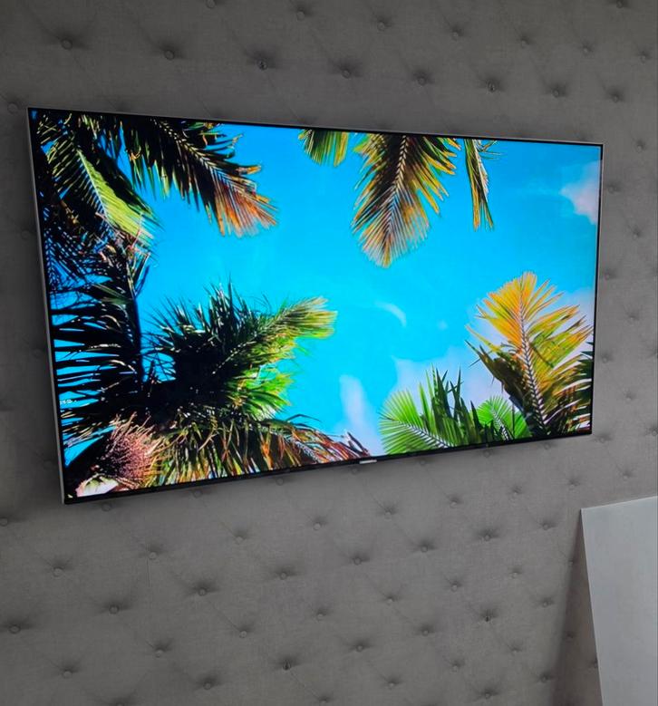 Samsung 55" 4K SUHD Smart TV - Weinig branduren, Audio, Tv en Foto, Televisies, Zo goed als nieuw, 100 cm of meer, Samsung, Ophalen