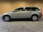 Volvo V50 2.5 T5 Momentum - onderh. historie - orig NL, Auto's, Volvo, Gebruikt, 700 kg, Leder en Stof, 2521 cc