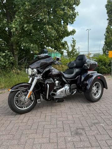 HD TRI-GLIDE ULTRA beschikbaar voor biedingen