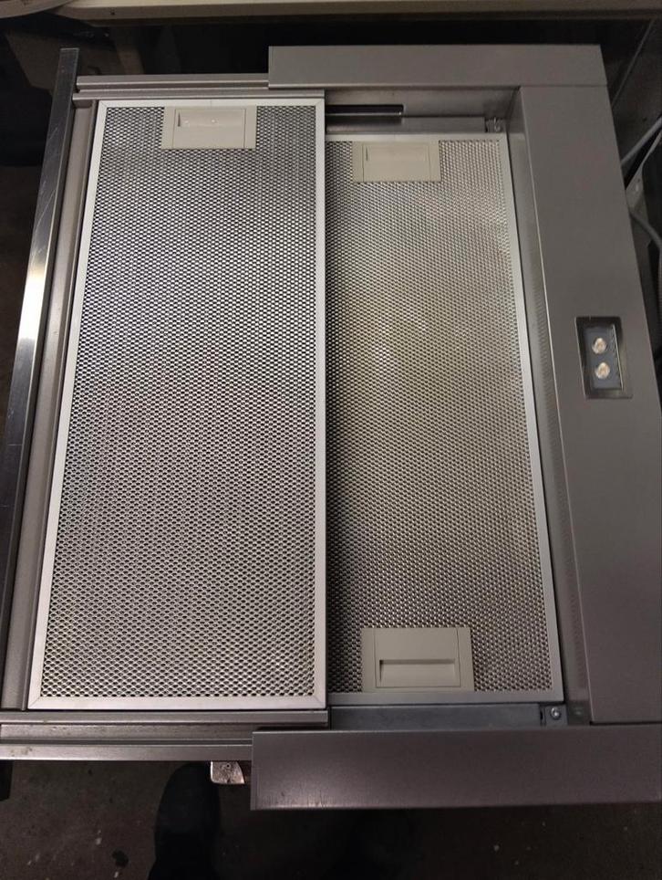 SIEMENS Onderbouw Afzuigkap, Witgoed en Apparatuur, Afzuigkappen, Gebruikt, Inbouw, Onderbouw afzuigkap, 200 tot 400 m³ per uur