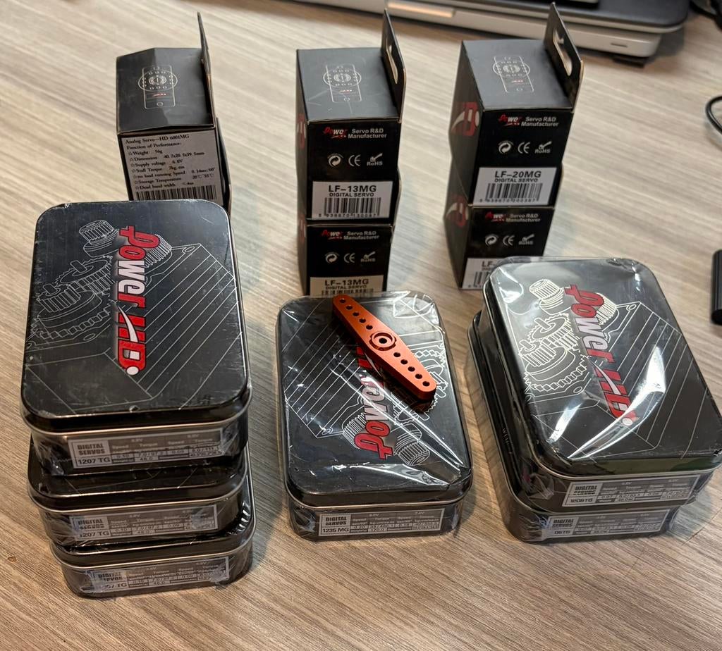 Power HD servo’s NIEUW - 80W Lipo lader - 14,8V,5400mAh, Ophalen of Verzenden, Nieuw