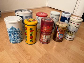 Diverse vintage beschuitbussen z.g.a.n. beschikbaar voor biedingen