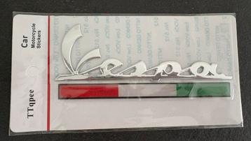 Nieuwe sticker VESPA & Italiaanse vlag scooter brommer beschikbaar voor biedingen