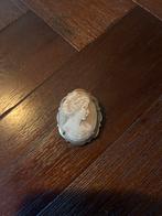 Vintage Camee Broche, Sieraden, Tassen en Uiterlijk, Broches, Overige materialen, 4 tot 7 cm, Gebruikt, Beige
