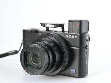 Sony RX100 VII Digital Camera beschikbaar voor biedingen