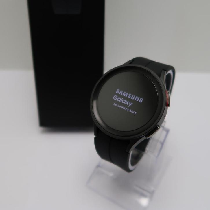 Samsung Galaxy Watch 5 Pro 45mm GPS | in Zeer Nette Staat, Sieraden, Tassen en Uiterlijk, Smartwatches, Zo goed als nieuw