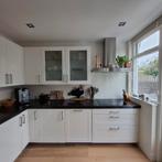 Keuken met koelkast, afzuigkap en inductiekookplaat, Ophalen, Gebruikt, Wit, Hoekkeuken