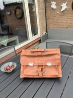 Oude leren schooltas - alleen ophalen!, Sieraden, Tassen en Uiterlijk, Tassen | Schoudertassen, Overige merken, Gebruikt, Bruin
