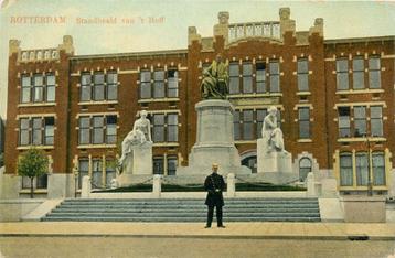 (701-065-029) Rotterdam Standbeeld van t Hoff beschikbaar voor biedingen